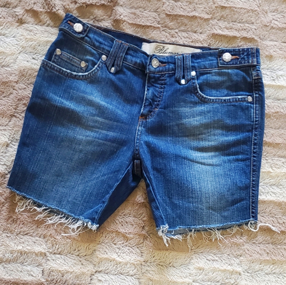 BLUMARINE‎ JEANS SHORTS WITH RHINESTONES..SIZE 34